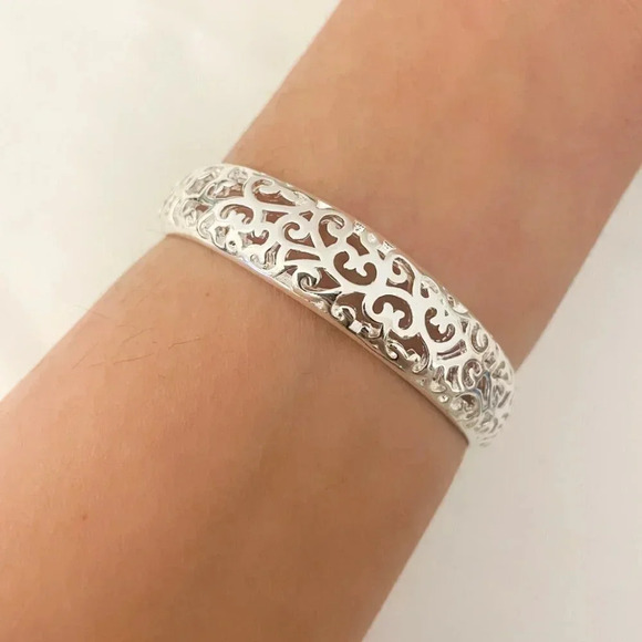 925 Sterling Silver Cuff Bracelet Bangle Bracelet Floral Cutout Chunky Bracelet - Picture 5 of 7